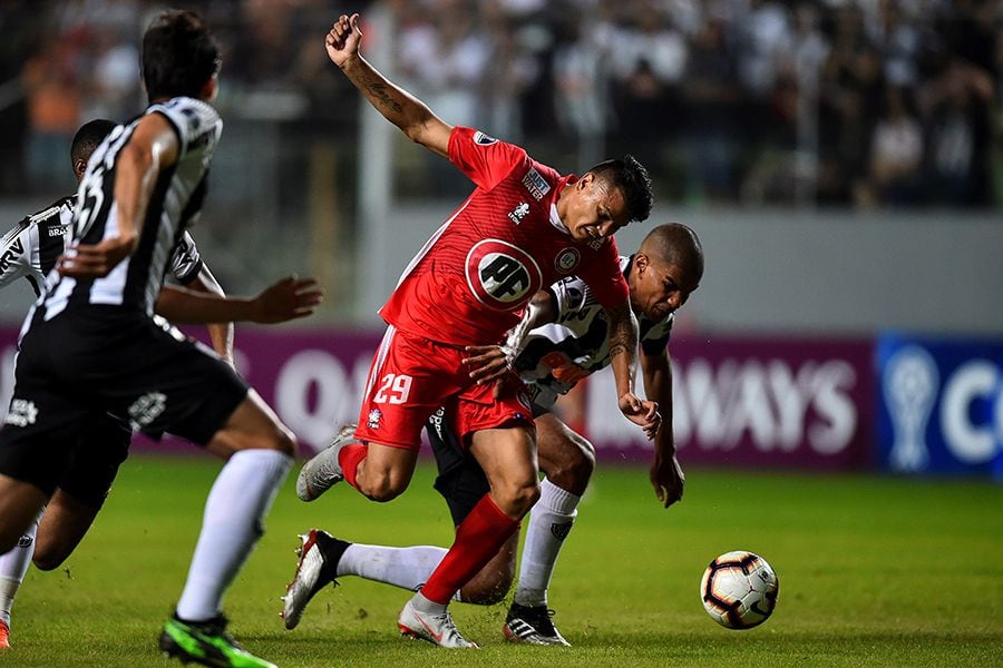 La Calera vendió cara la eliminación ante Mineiro