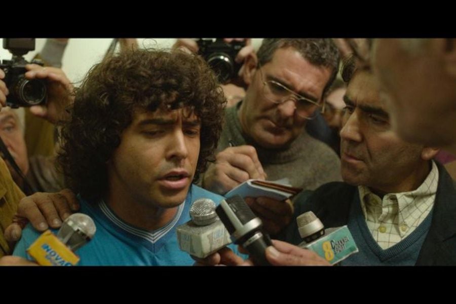 "Estos fascistas…": Lazio enfurecida por escena de la serie sobre Maradona