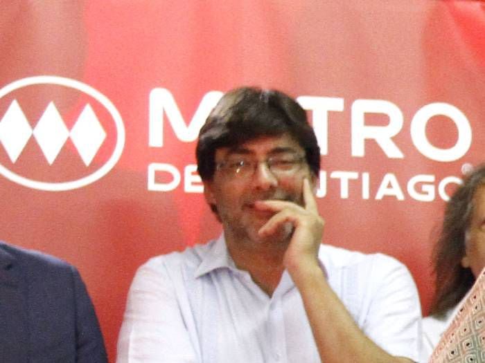 Metro de Santiago aclara grave acusación de Daniel Jadue