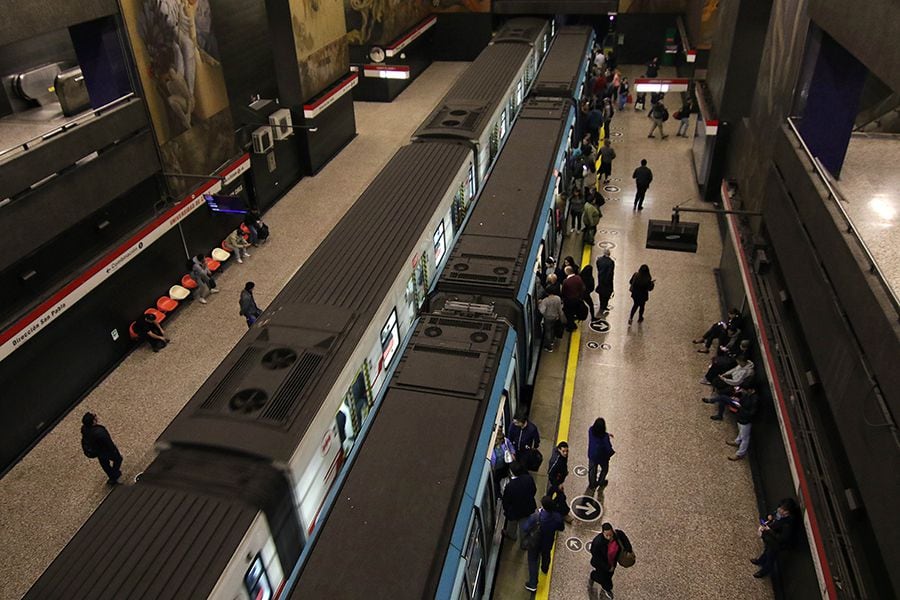 Con normalidad funciona metro Universidad de Chile