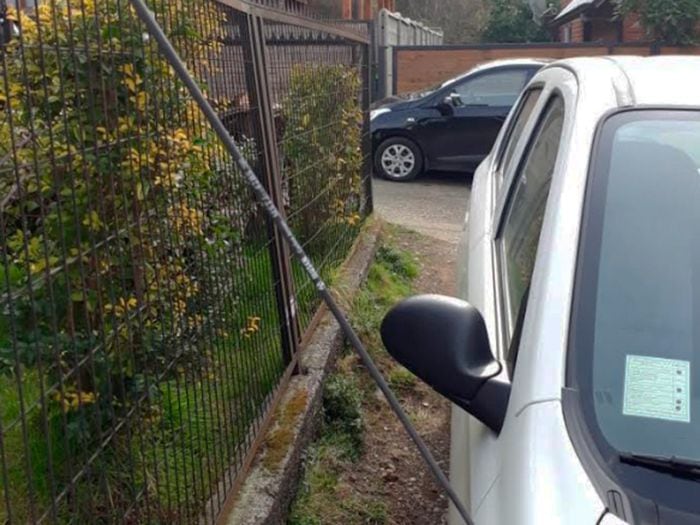 Lluvia de "flechas locas" aterroriza a vecinos de Villarrica