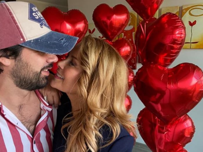 Joaquín Lavín Jr. sorprendió a Cathy Barriga con romántico regalo en San Valentín