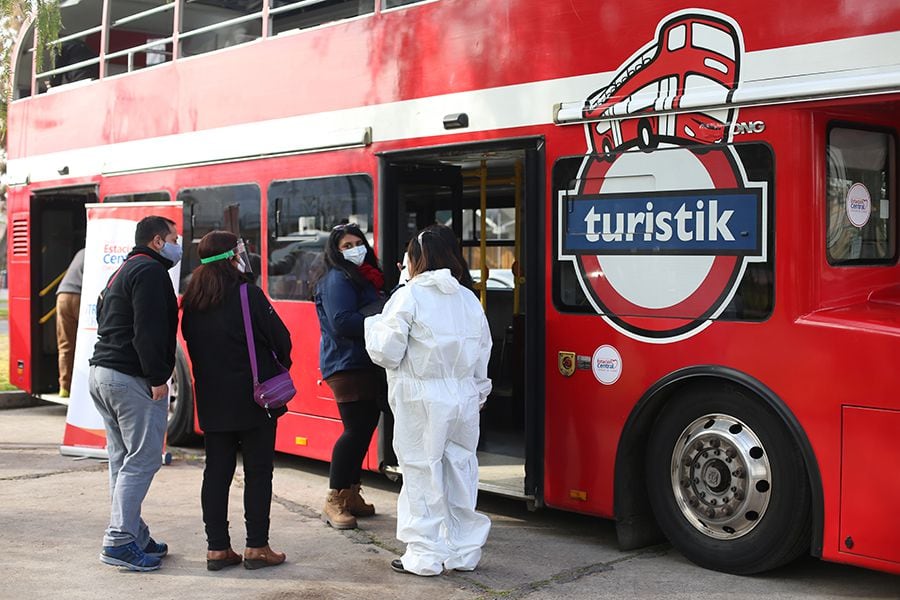 Bus del retiro llevó el trámite hasta la puerta de la casa