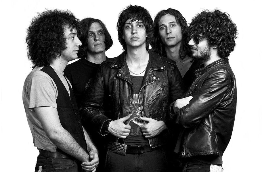 The Strokes entre jeans, zapatillas y rock n' roll: las claves de Is this it?