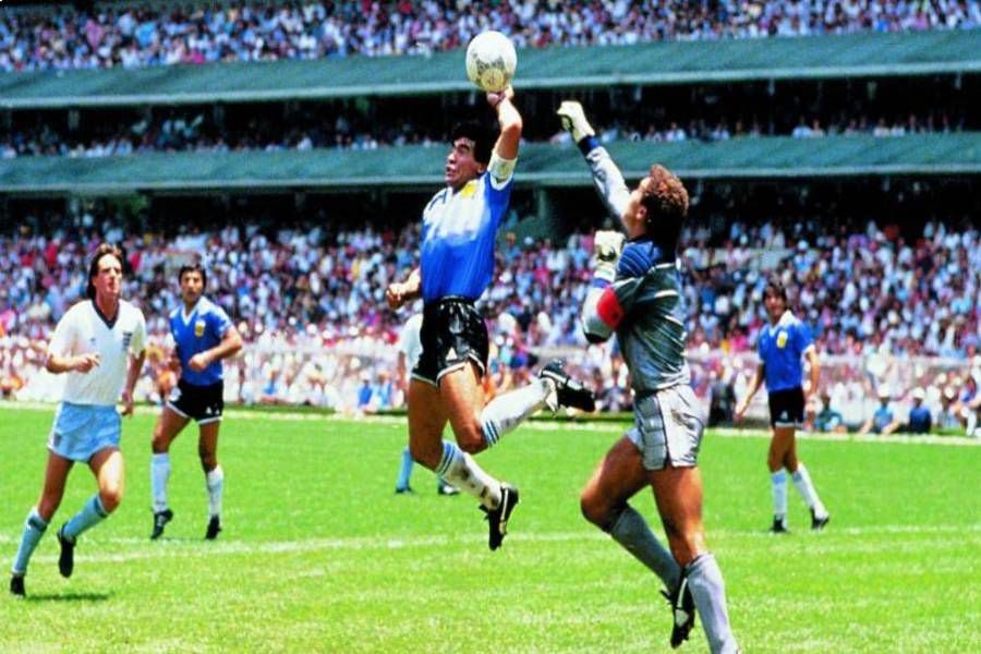 "Grandeza pero no deportividad": El amargo recuerdo de Peter Shilton sobre Diego Maradona