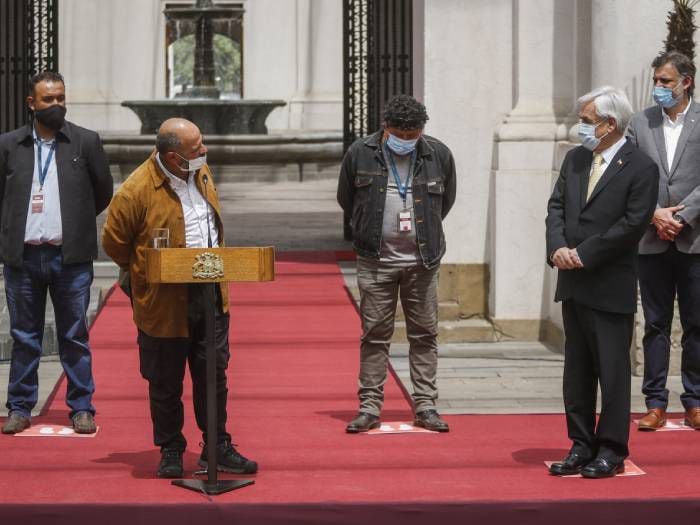 La polémica "broma" de Mario Sepúlveda durante acto en La Moneda: generó ola de reacciones