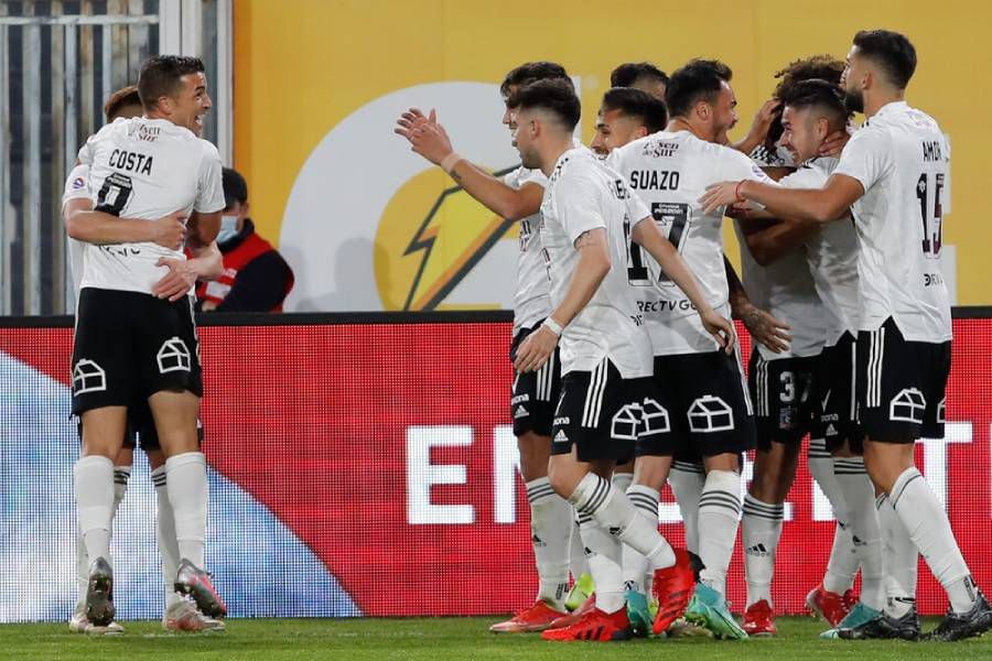 Colo Colo venció sin problemas a Everton y se escapó en la punta del torneo