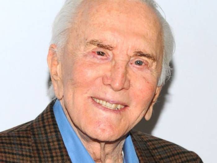 Conmoción mundial por muerte de Kirk Douglas