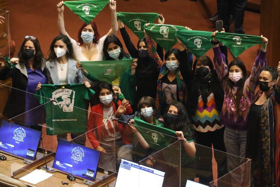 Cámara aprueba en general despenalizar el aborto en Chile hasta la semana 14