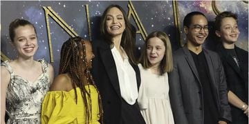 Hija menor de Angelina Jolie y Brad Pitt se distancia de su papá y cambia su apellido por el materno