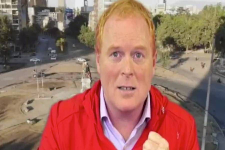 "¿Esta hue… es broma?": Rojo Edwards cambió particular fondo de Plaza Italia en pleno matinal