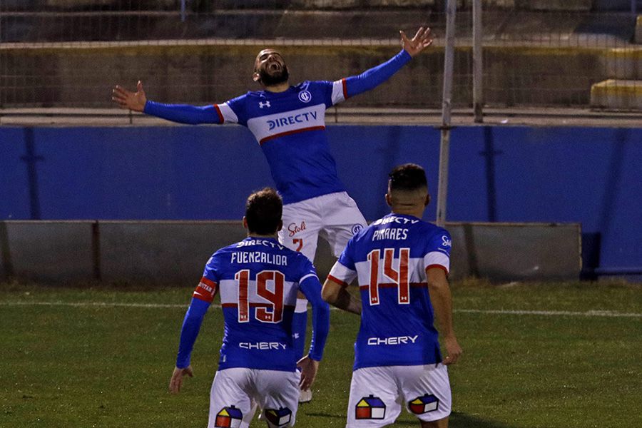 Universidad Católica se quiere subir a la micro de cuartos en la Copa Chile