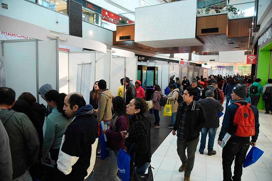 "Feria Laboral Plaza Norte" se puso con 1.300 ofertas de trabajo