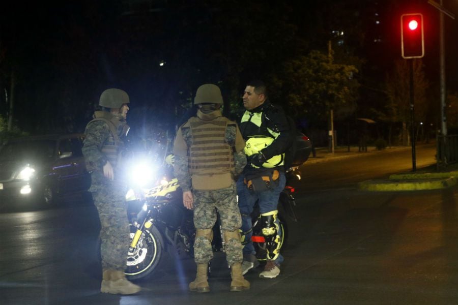 Toque de queda en la Región Metropolitana termina a las 4:00 de la mañana