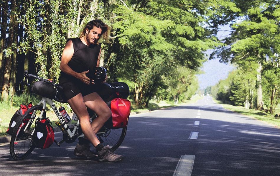 Fede Farrell quiere pedalear hasta Chile Chico