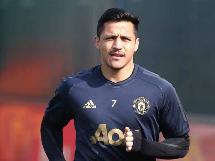 Alexis deberá seguir esperando para regresar en el Manchester United