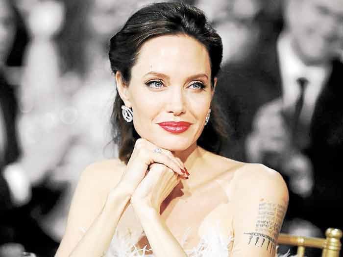 Angelina Jolie: "El mundo necesita más mujeres malvadas"