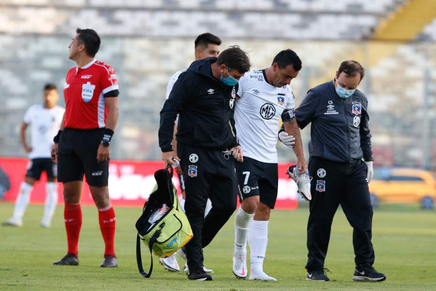 Esteban Paredes utilizará células madre para acelerar su recuperación de la fractura