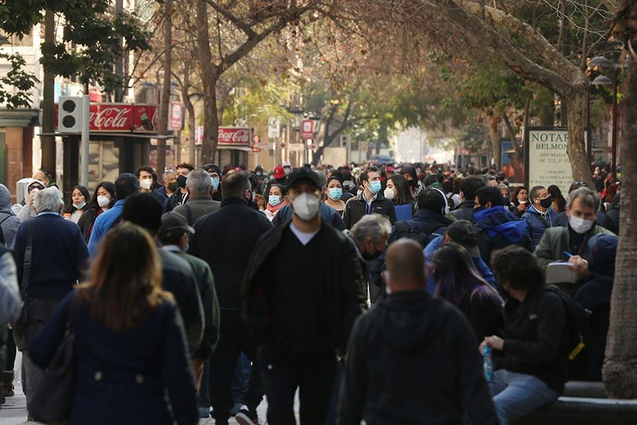 Cambios en Plan Paso a Paso: dos comunas bajarán hasta Fase 2