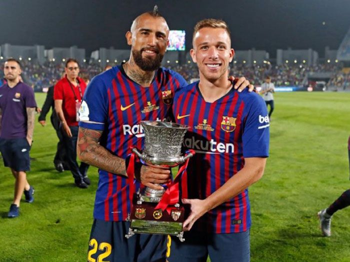 Arturo Vidal saca pecho con las 19 copas que ha ganado