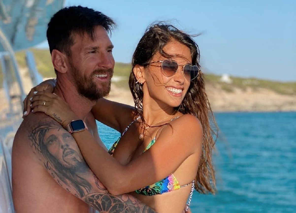 El bikinazo de Antonela Rocuzzo que revolucionó las redes: qué dijo Lio Messi