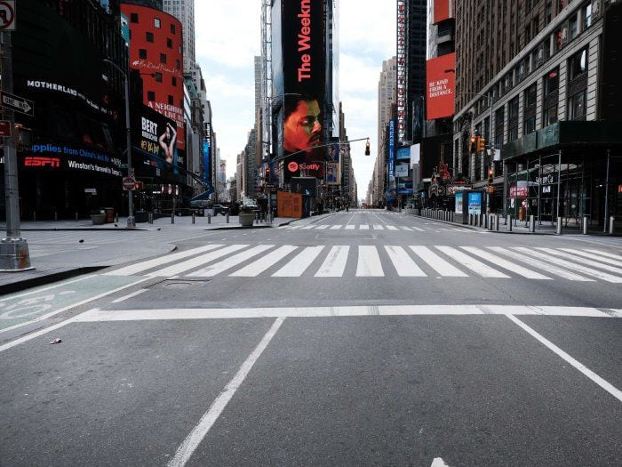 Nueva York: insólitas imágenes de una ciudad desolada por el coronavirus