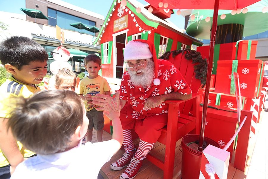  PASCUERO VERANIEGO EN MALL LOS TRAPENSES.
