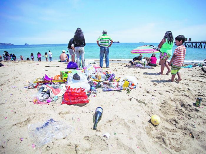 Limpieza de playas: 2 toneladas de basura en un mes