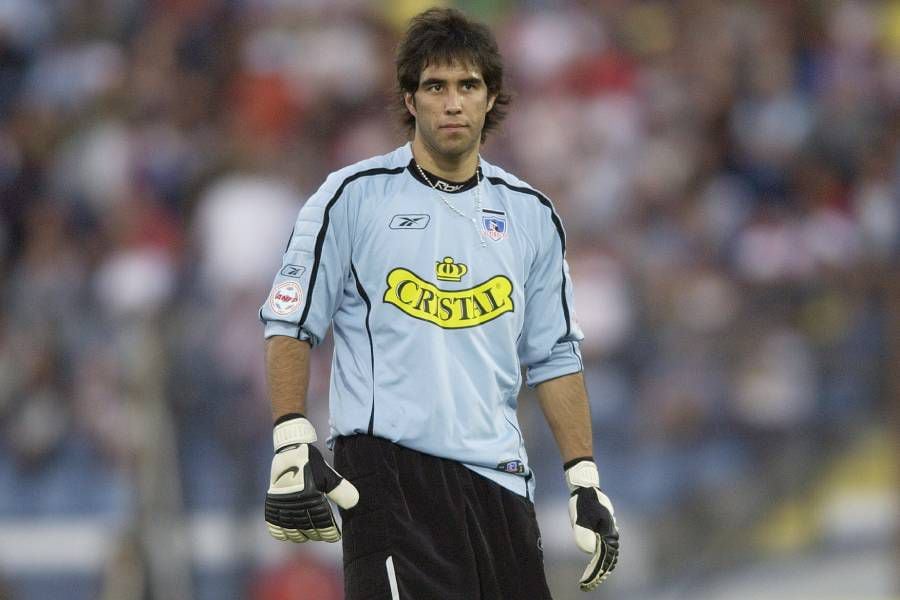 “Tienen que darse cosas”: las cinco condiciones de Claudio Bravo para volver a Colo Colo