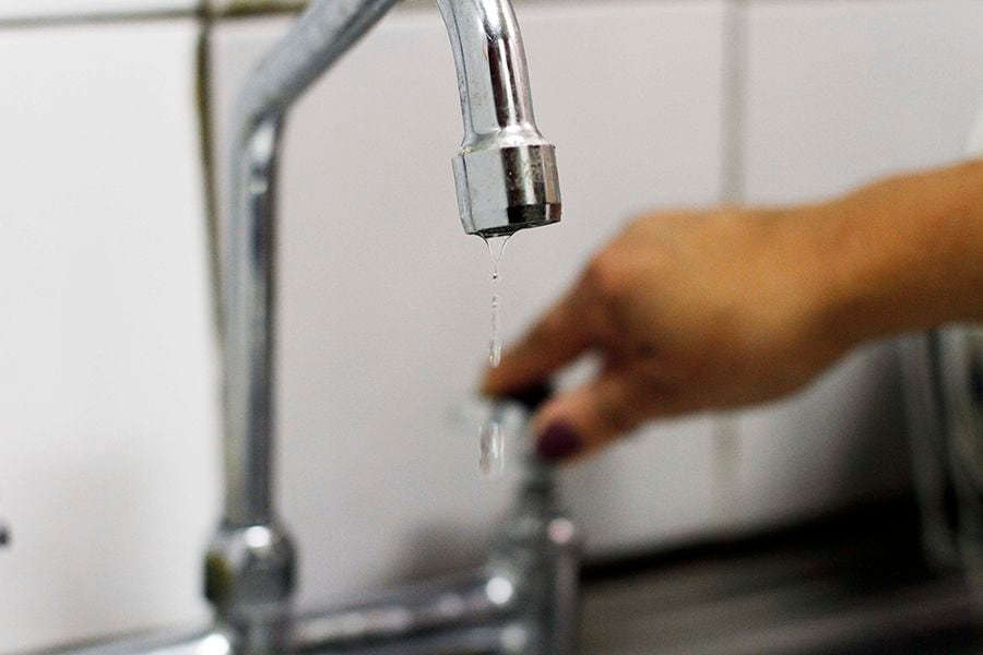 Corte de agua en diversas comunas de la capital