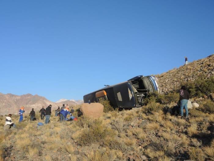 Confirman muerte dos menores chilenos en violento accidente en Mendoza