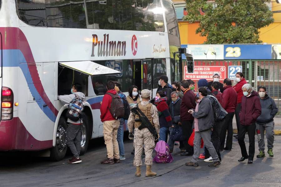 Presentan protocolo para viajes en buses y terminales interurbanos