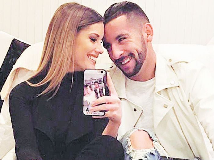 Gala Caldirola y Mauricio Isla sorprenden con fotografía al desnudo