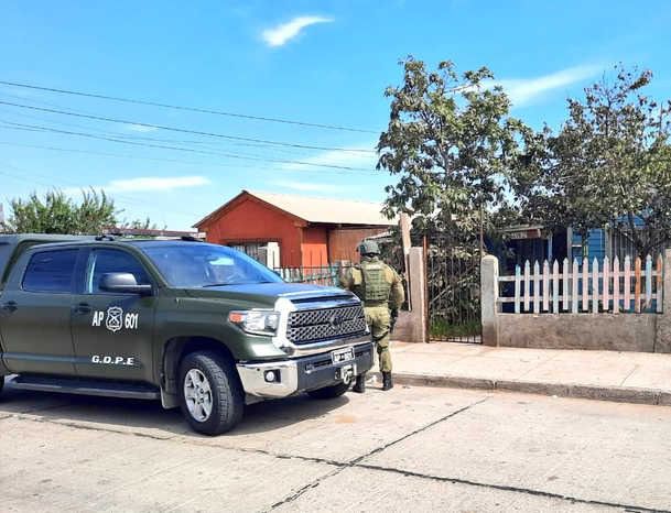 Detenido un sujeto acusado de golpear a su pareja y amenazarla con "volar" la casa