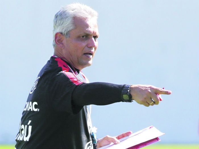 Reinaldo Rueda entrega nómina de jugadores locales para nuevo microciclo