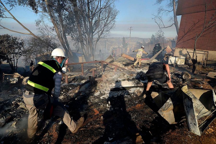 Incendio en cerro Rocuant de Valparaiso. 24/12/2019