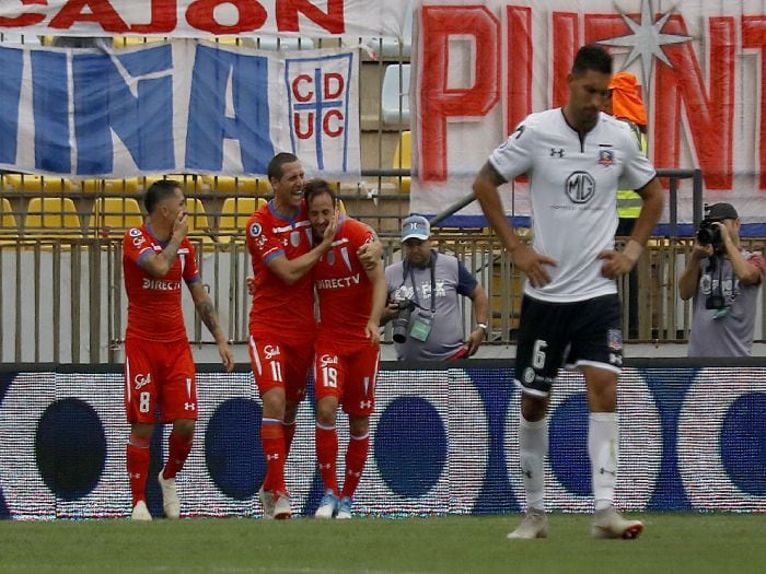 Colo Colo cayó 3-1 ante Católica y suma su tercera derrota seguida